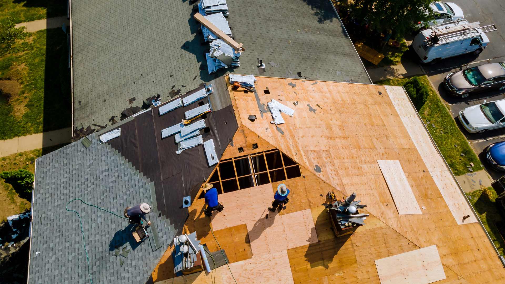 Roofing in Fountainebleau, FL